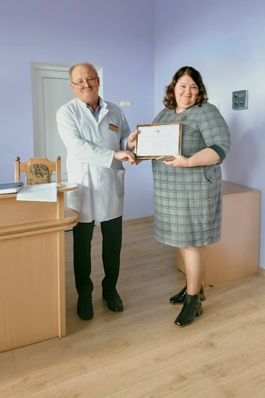 photo 5210674218255716149 y