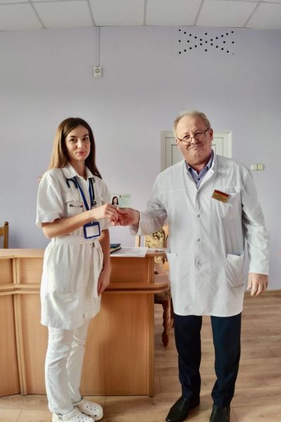 photo 5210674218255716121 y