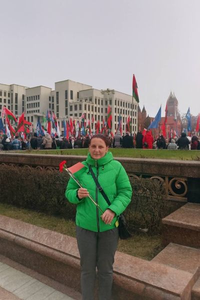 photo 5217654983220727588 y