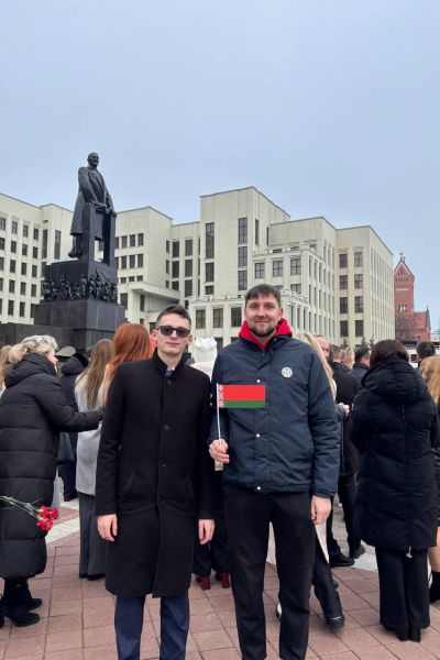 photo 5217802979203813368 y