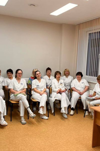 photo 5258461970011196554 y