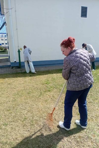 photo 5404321477449946637 y